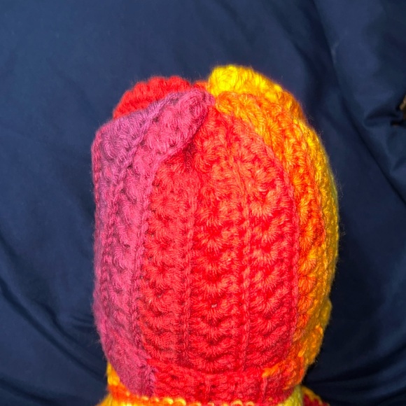 KIDS-Crochet Hat and Scarf Set - Picture 4 of 6